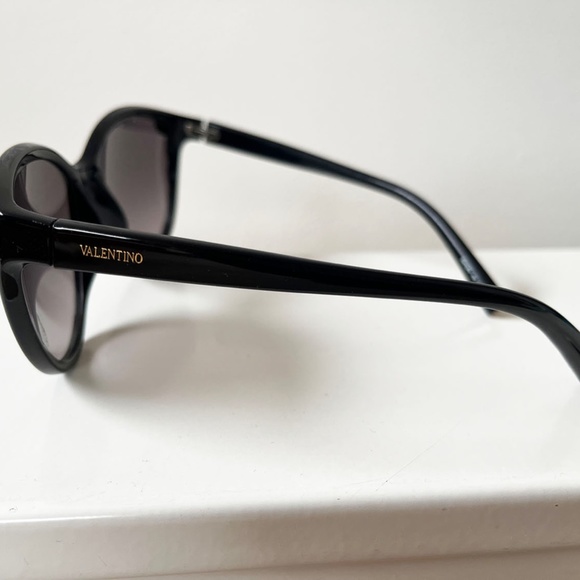 Valentino sunglasses - Picture 4 of 7
